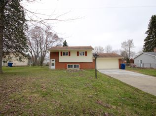 407 Teggerdine Trl, White Lake, MI
