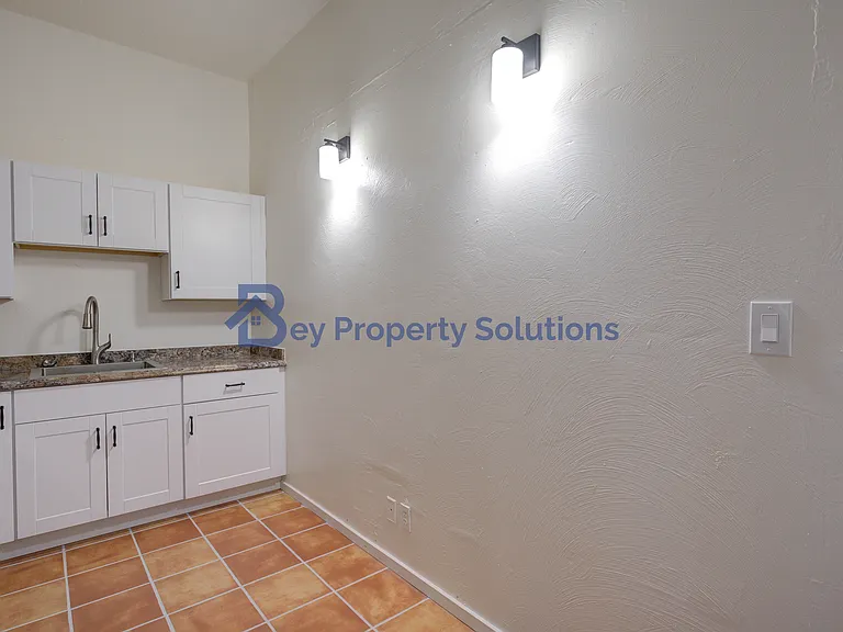 134 Nelson St #C — Photo 15