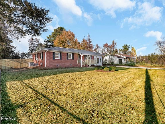 3rd image of 113 Linda Drive