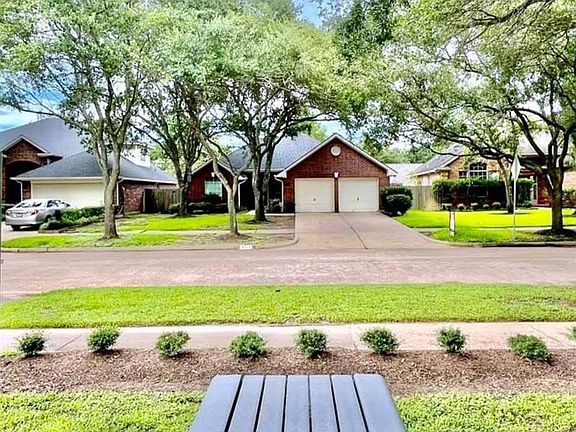 4th image of 4714 Plantation Colony Dr