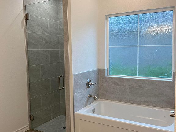 5th image of 5 Highland Ln