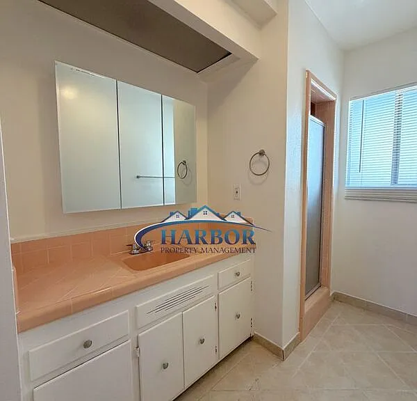 1650 Park Ave #1650 — Photo 17