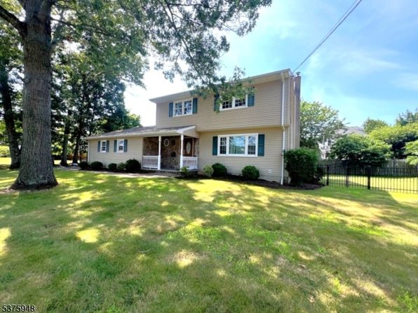 136 E Central Ave