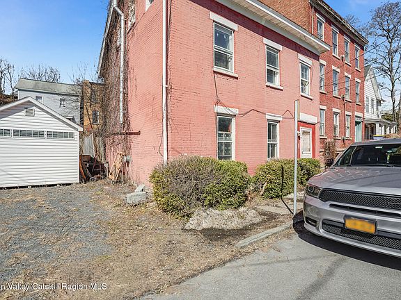5th image of 77 W Union Street