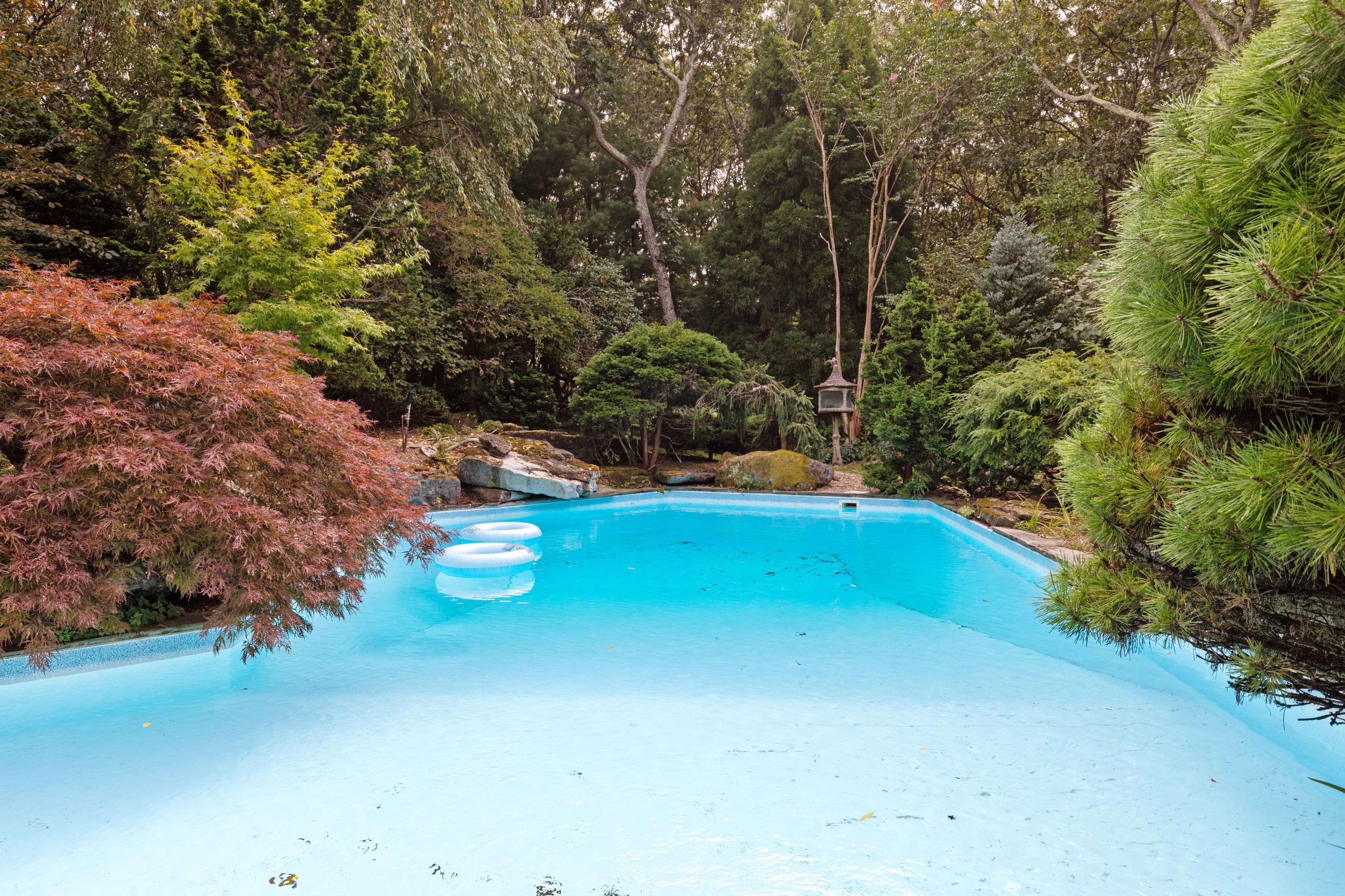 210 Treescape Dr, East Hampton, NY 11937 Out East