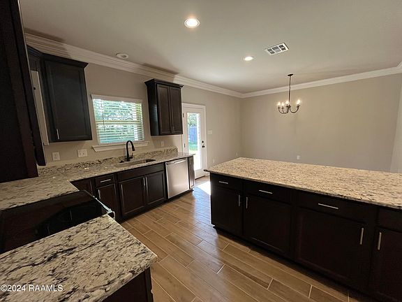 3rd image of 107 Wild Cherry Ln