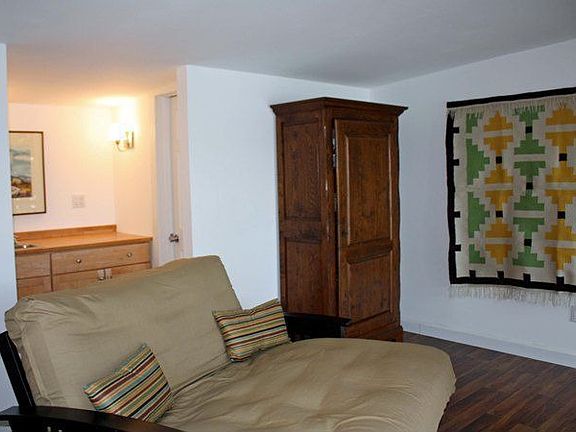 4th image of 40 S Lake Dr