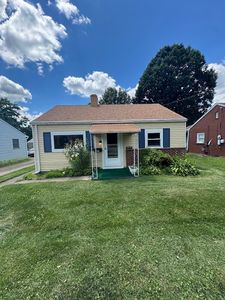 877 Riverview Ave, Baden, PA, 15005