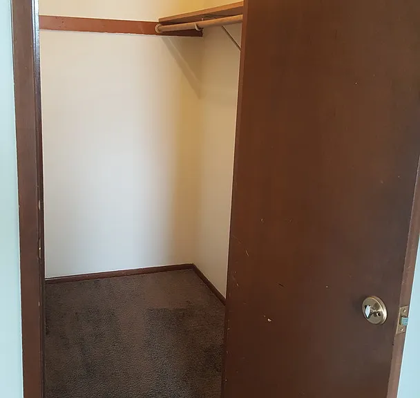 Evergreen Village Apartments — Photo 23