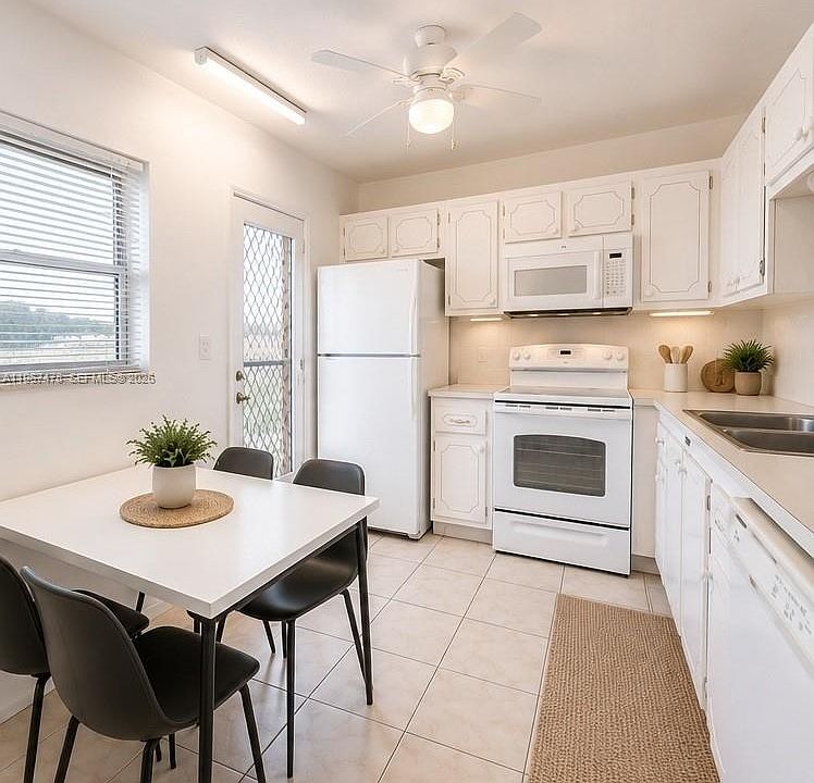 1st image of 301 NE 14th Ave APT 702