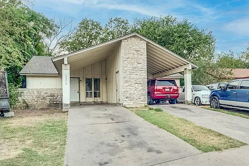 10310 Little Pebble Dr #B Photo 1