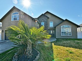 887 Ridgeview Dr, Eagle Pt, OR 97524