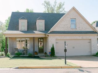 1020 Augusta Dr, Oxford, MS 38655