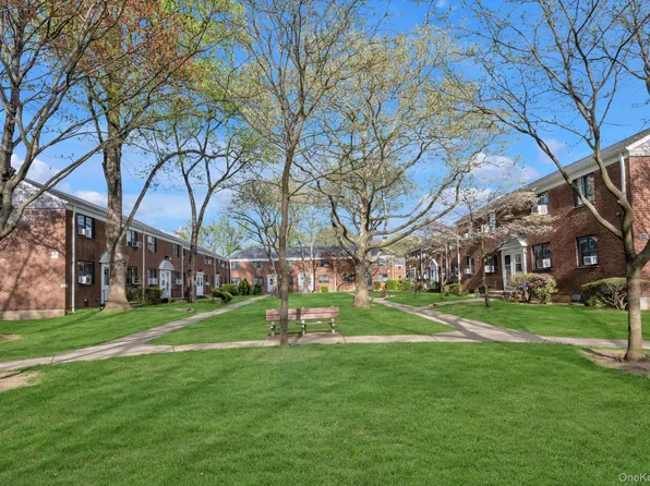 69-27 218 Street #Upper, Bayside, NY 11364