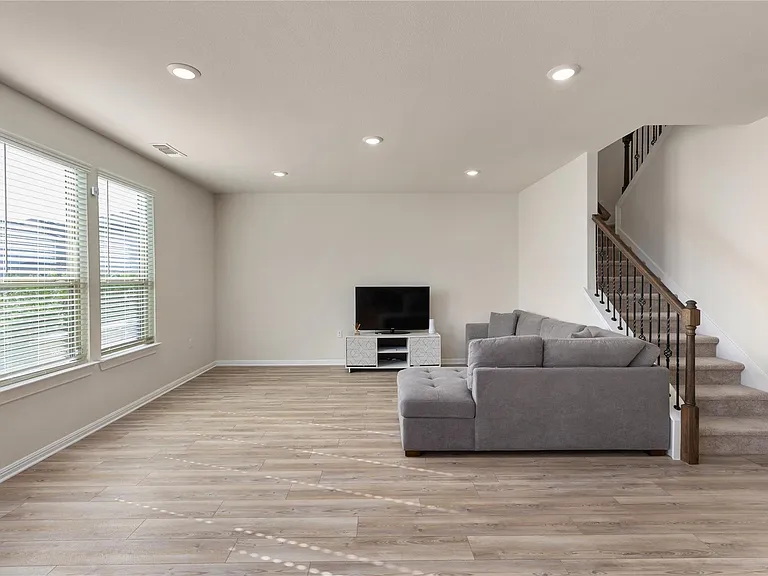 5513 Durango Pass — Photo 5