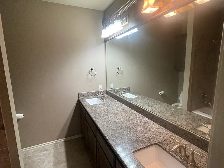 12017 Jadesdale Cir — Photo 37