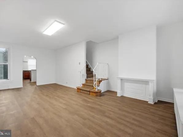 227 W Rockland St, Philadelphia, PA 19120