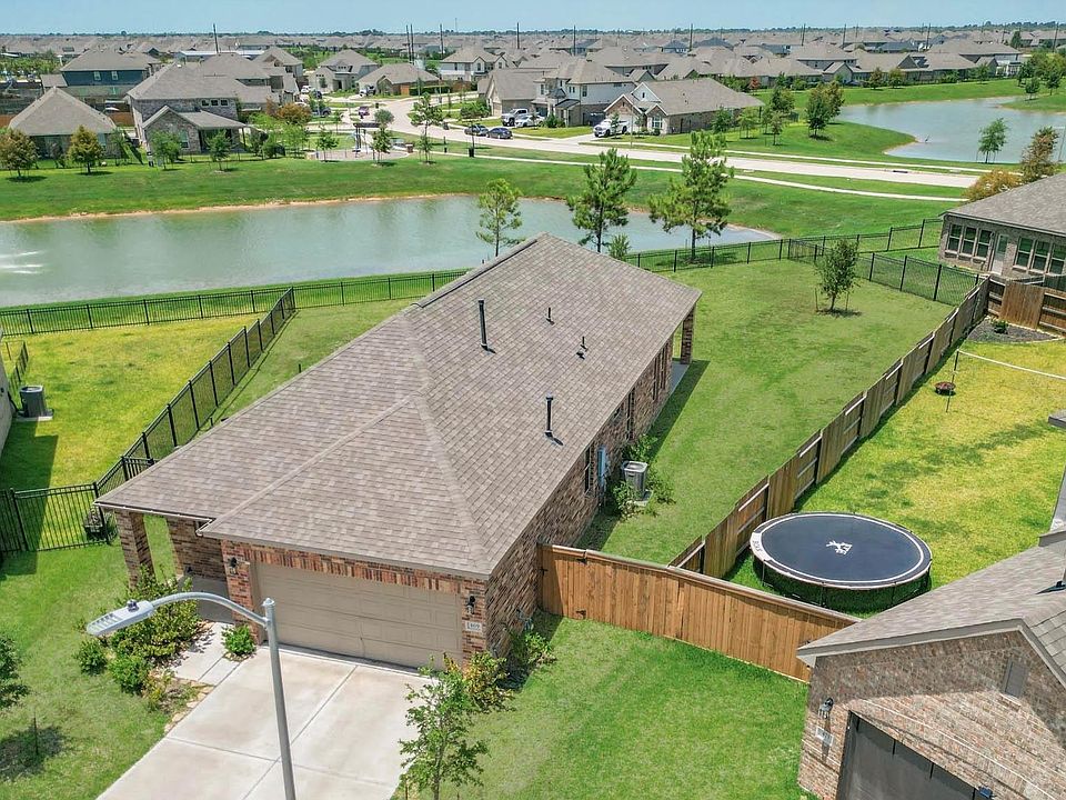 1st image of 469 Aurora Creek Ln