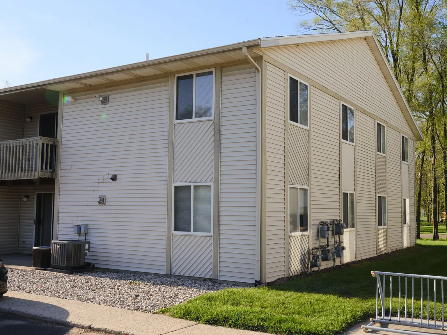 Arbor Mills Apartment Homes — Photo 2