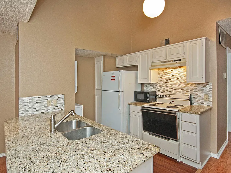 13211 Emily Rd #1203 — Photo 17