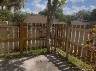 10064 S Nob Hill Cir #0, Fort Lauderdale, FL 33321