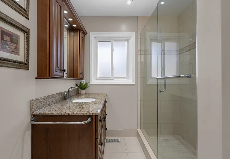 10 Duckworth St — Photo 12