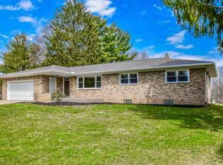 1029 Eastwood Ave, Tallmadge, OH 44278