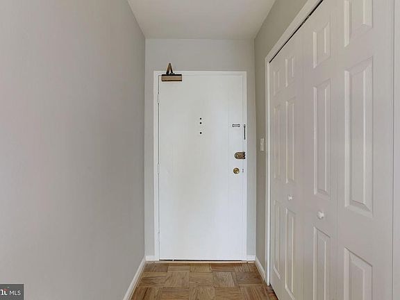 4th image of 4977 Battery Ln #1-617
