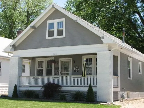 2216 College Ave, Quincy, IL 62301