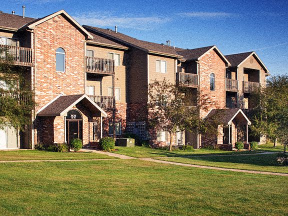 5th image of 3634 Glen Oaks Blvd #2008