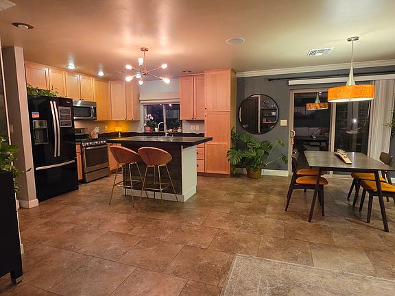5th image of 3708 E Wethersfield Rd #2