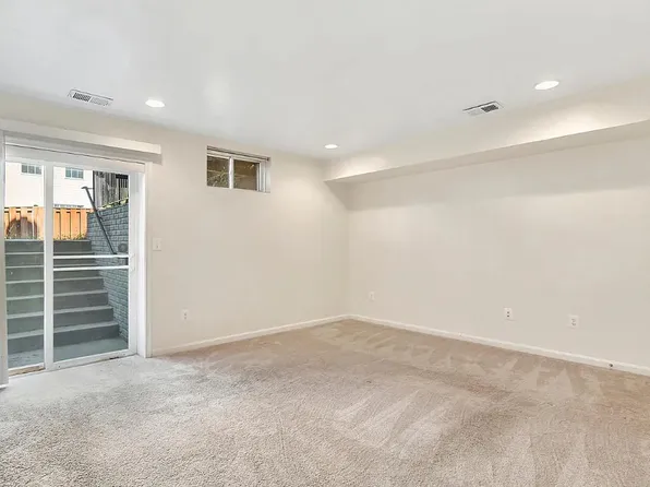 2200 Diloreta Dr Studio Basement, Woodbridge, VA 22191