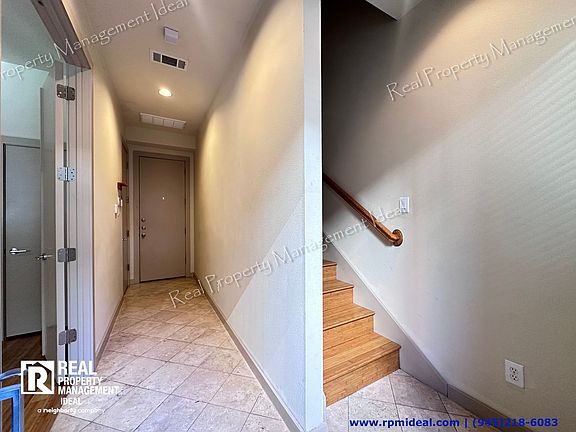 3rd image of 732 Cannen John Ln