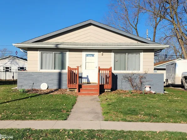 1204 S 4th St, Fairfield, IA 52556