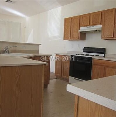 2nd image of 6075 Washland Dr Unit 103
