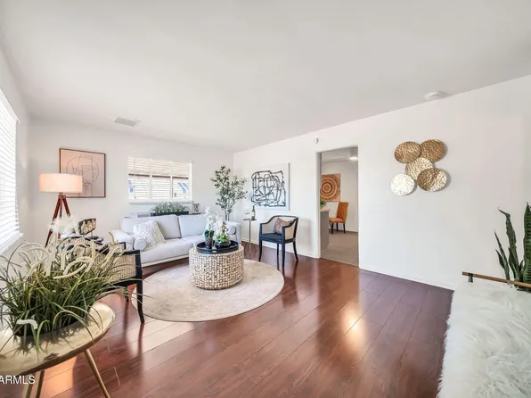 2221 W CLARENDON Avenue W, Phoenix, AZ 85015