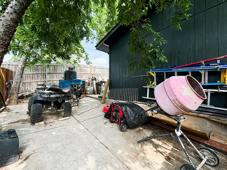 1524 El Camino Real — Photo 33