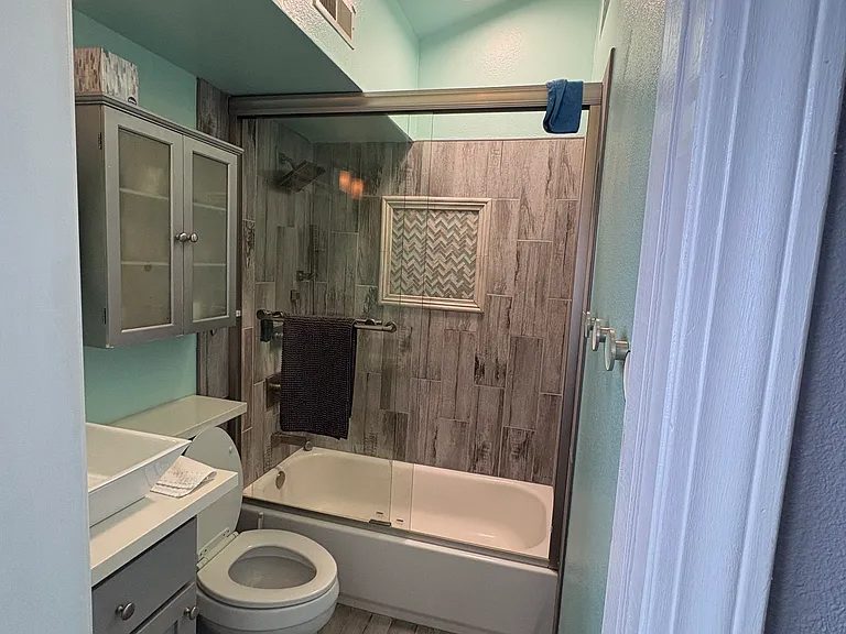 414 E Ave — Photo 19