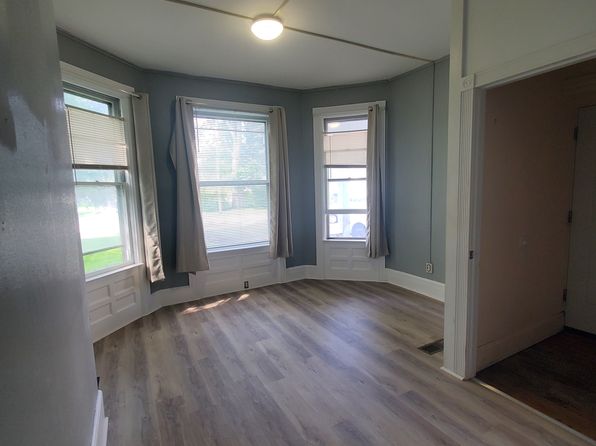 1443 Old Burrstone Rd FLOOR 1