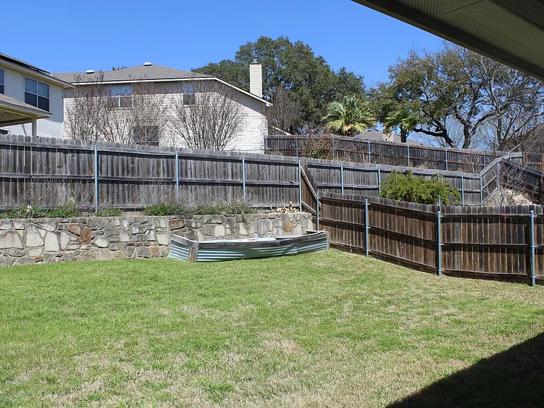 1908 Melissa Oaks Ln — Photo 25