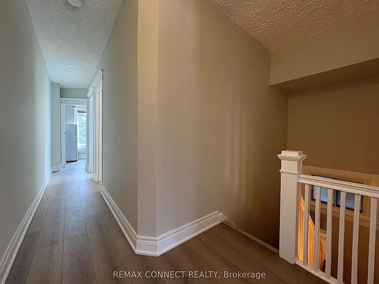 847 Pape Ave #UPPER — Photo 2