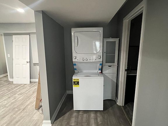 2nd image of 6125 Courtside Dr