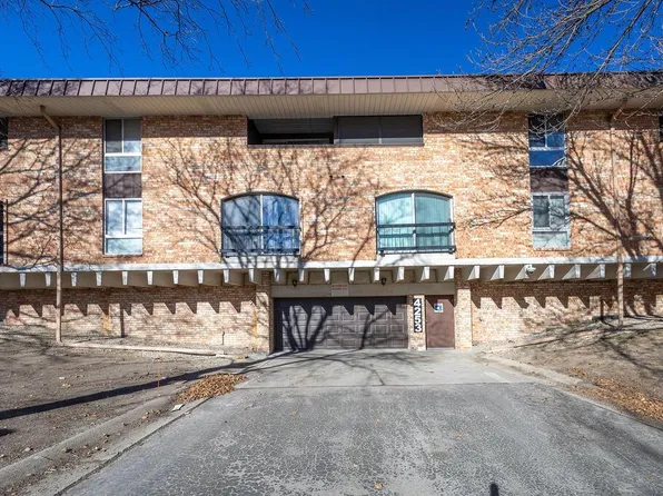 4253 West Rivers Edge CIRCLE #3, Brown Deer, WI 53209