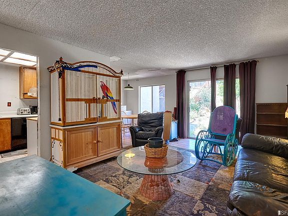 3rd image of 30 Vista View Ct