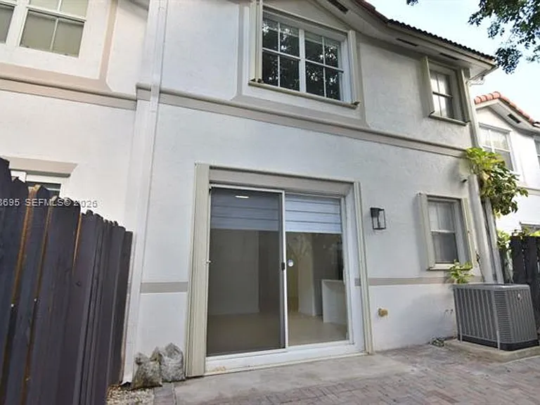 7855 NW 110th Ave #Townhouse 7855 — Photo 26