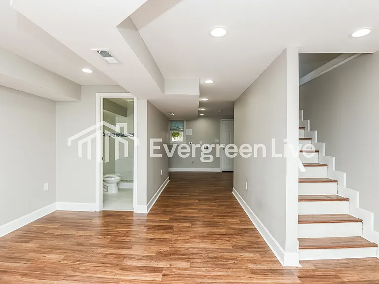 412 5th Ave — Photo 3
