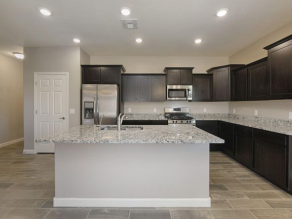 4th image of 361 W Vista Monte Dr