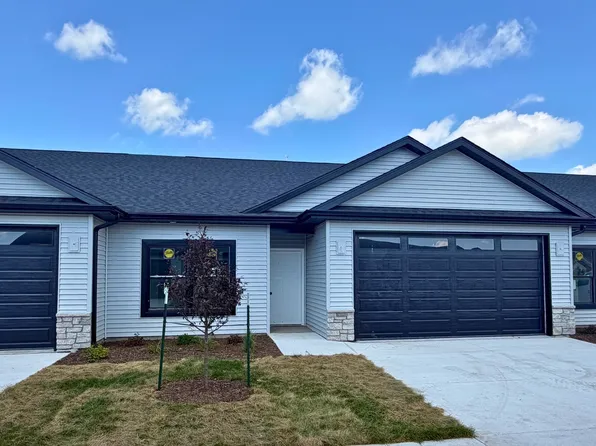 1704 Redbud Cir #102, Eldridge, IA 52748