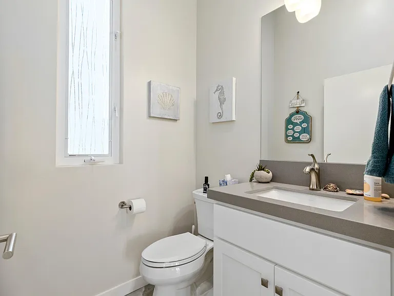 426 Hillcrest Dr — Photo 35