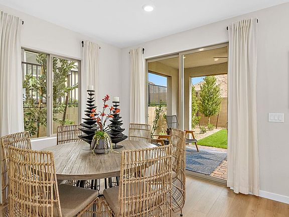 4th image of 11536 Desert Hollow Ave #Bh77s8